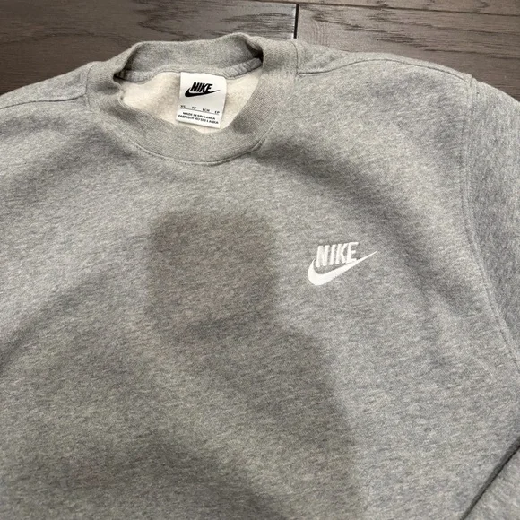 Nike Gray Crewneck Sweatshirt - Picture 2 of 3